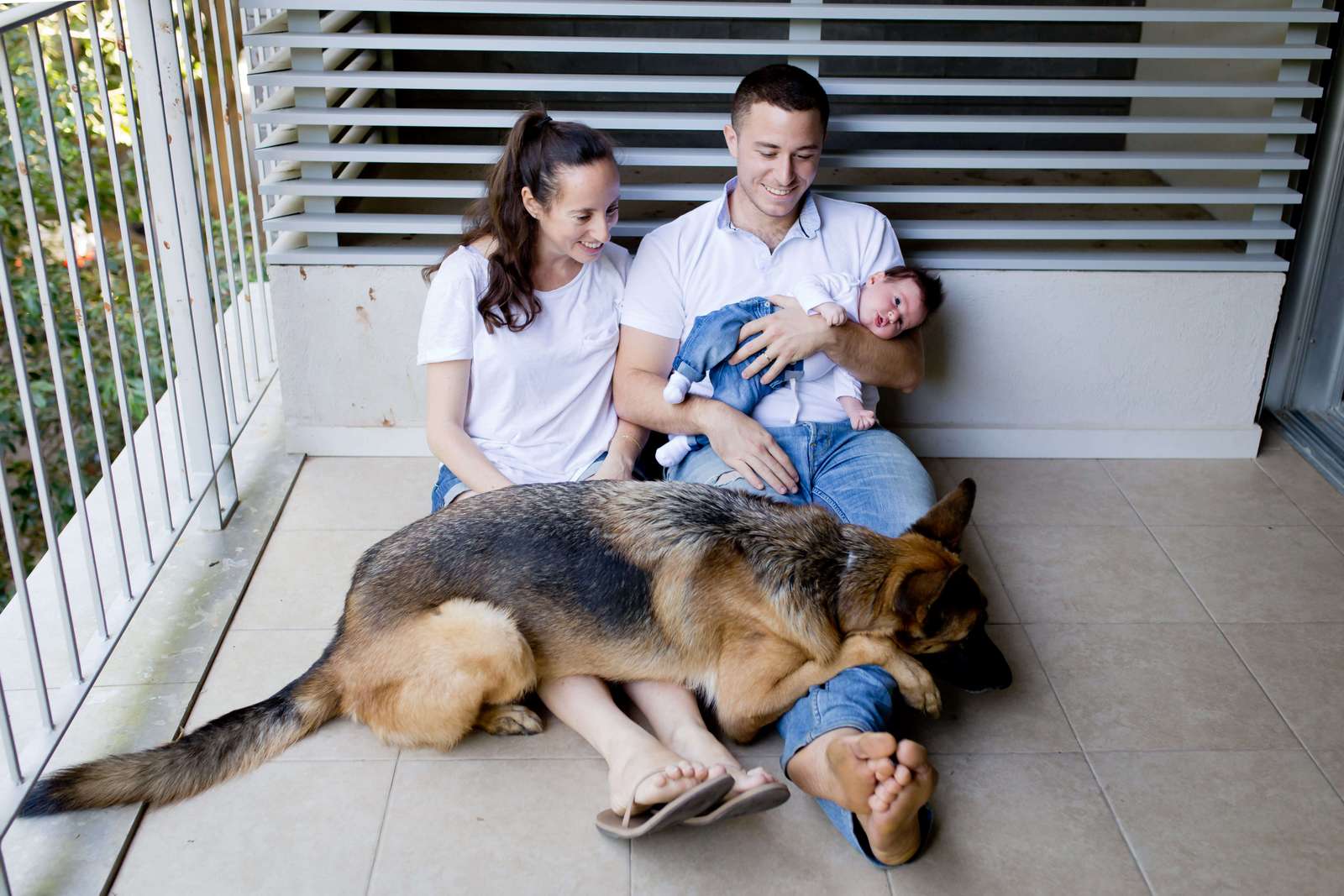 צילום משפחה וכלב